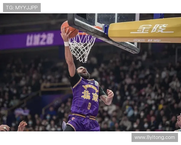 格兰特里勒空砍32分新疆胜北控